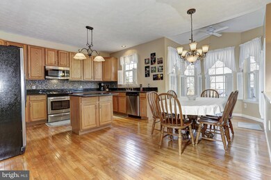 1208 Millstone Ct, Sykesville, MD 21784 - photo 7