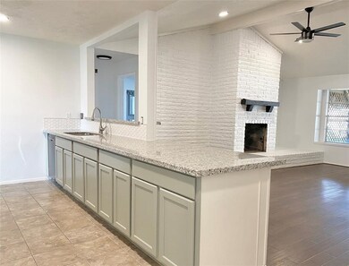 16627 Townes Rd, Friendswood, TX 77546 - photo 4