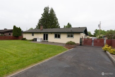 558 SW 19th St, Chehalis, WA 98532 - photo 6