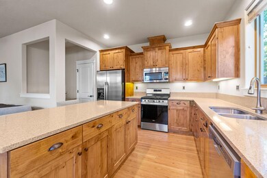 63211 Black Powder Ln, Bend, OR 97701 - photo 6