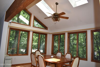 222 Broadmoor Dr, Hawley, PA 18428 - photo 7