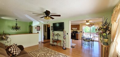 400 W River St, Orange, MA 01364 - photo 2