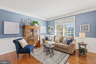 42612 Mandolin St, Chantilly, VA 20152 - photo 4