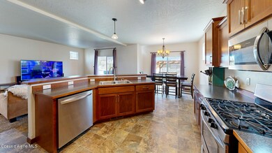 20240826Tower_PostFalls_MP_Living109v000