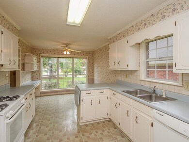 2910 Pointewest Dr, Augusta, GA 30909 - photo 5