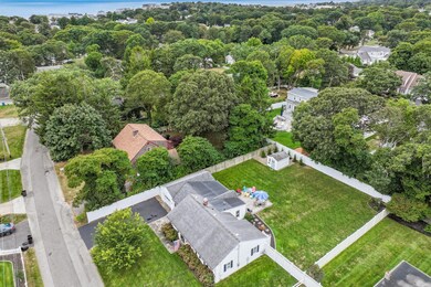 16 Hudson St, Falmouth, MA 02540 - photo 3