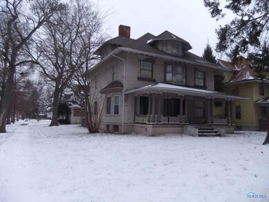 Exterior Side View.