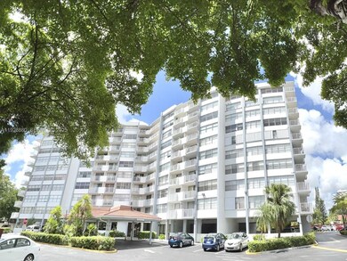 1300 NE Miami Gardens Dr unit 711E, Miami, FL 33179 - photo 2