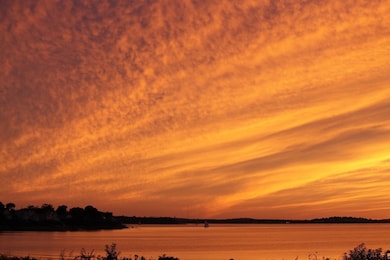 105 Warfield Ave, Hull, MA 02045 - photo 2