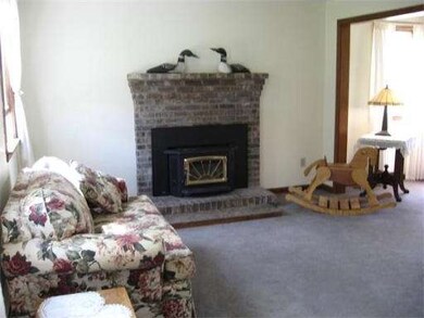 421 Mulpus Rd, Lunenburg, MA 01462 - photo 7