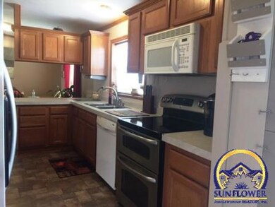 7902 NW Wilson Rd, Topeka, KS 66618 - photo 7