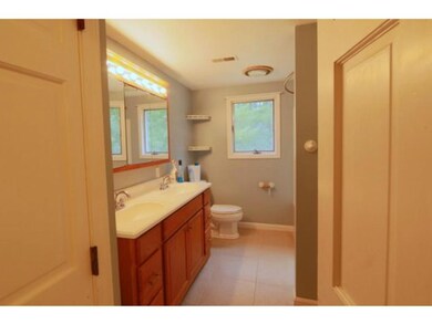 2 Shenandoah Ave, Londonderry, NH 03053 - photo 5