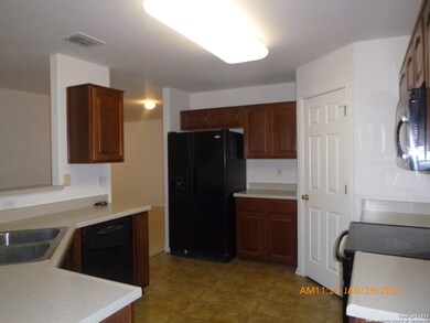 10811 Buckskin Spur, San Antonio, TX 78254 - photo 6