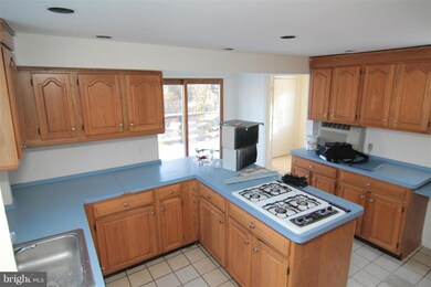 2215 Kimball Place, Silver Spring, MD 20910 - photo 2