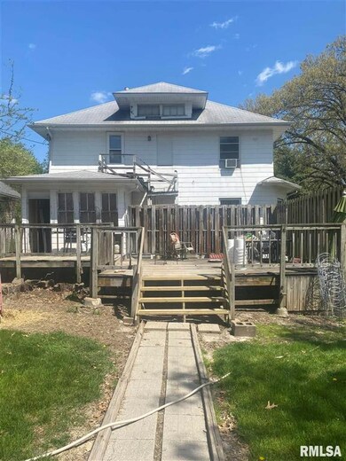 1606 Esplanade Ave, Davenport, IA 52803 - photo 2
