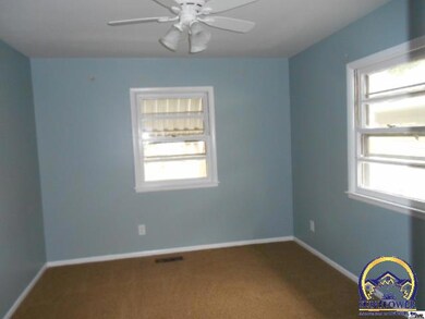 731 SW Randolph Ave, Topeka, KS 66606 - photo 7
