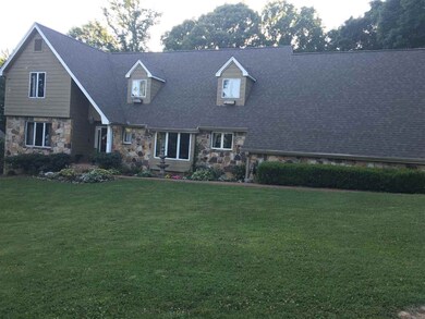 1315 Dougherty Dr, Morristown, TN 37814 - photo 2