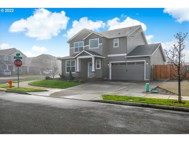 2197 SE 10th Place, Canby, OR 97013 - photo 3