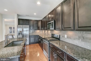 2950 Finsbury Place, Fairfax, VA 22031 - photo 5