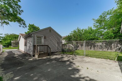 4910 Fox Ridge Ct, Columbus, OH 43228 - photo 7