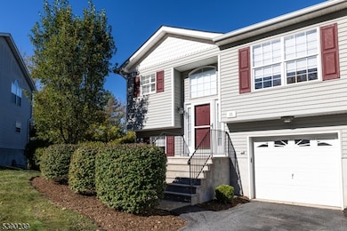 11 Oak Point Dr unit D11, Hamburg, NJ 07419 - photo 2