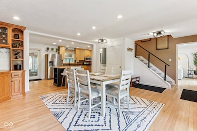 521 Thornberry Dr, Carmel, IN 46032 - photo 5