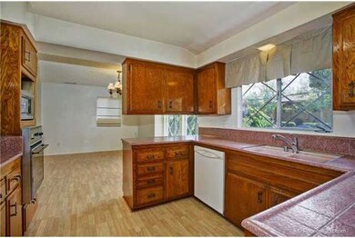 4384 Glen Abbey