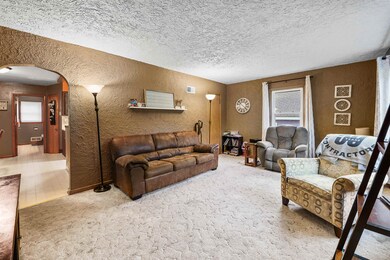 709 W Jefferson St, Waupun, WI 53963 - photo 7