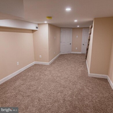 4430 Edgemont St, Philadelphia, PA 19137 - photo 5