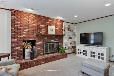 4861 Woodview Dr, Vermilion, OH 44089 - photo 7