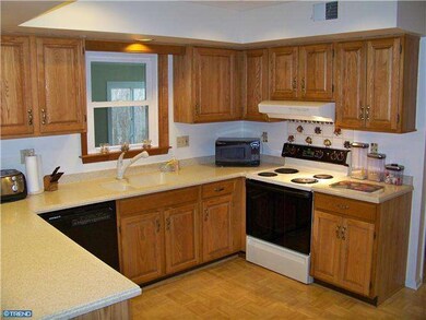 64 Park Ln, Glen Mills, PA 19342 - photo 5