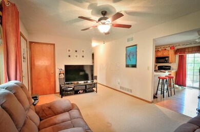 570 Edgewater Beach Blvd, Thornville, OH 43076 - photo 4