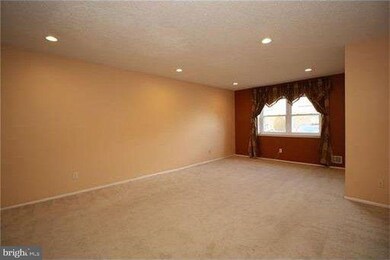 5203 Hana Rd, Edison, NJ 08817 - photo 7