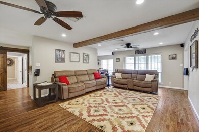 917 Bedford Ct W, Hurst, TX 76053 - photo 3