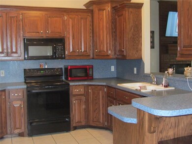 20327 SE 37th St, Harrah, OK 73045 - photo 6