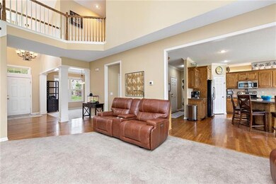 6049 Redbud St, Shawnee, KS 66218 - photo 7