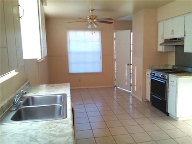 2310 Tremont Ave unit AB, El Paso, TX 79930 - photo 5