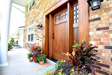 DSC_0322-frontdoor