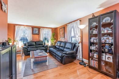 216 Poplar St, Manchester, NH 03104 - photo 4