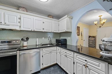 257 N Main St unit 4, Andover, MA 01810 - photo 7