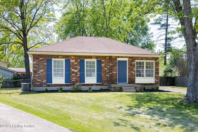 5806 Holly Oak Ct, Louisville, KY 40291 - photo 2