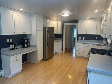 12 Lexington St, Stoneham, MA 02180 - photo 5
