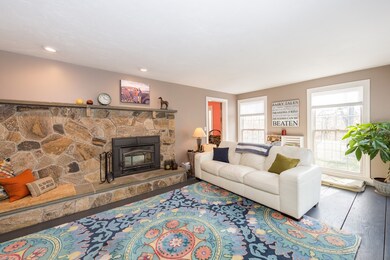 236 North St, Upton, MA 01568 - photo 6