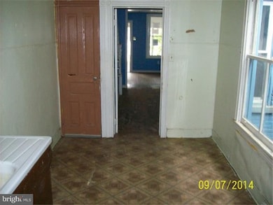 357 Linden St, Reading, PA 19604 - photo 4