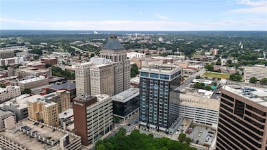 Center Pointe Greensboro unit 401, Greensboro, NC 27401 - photo 3