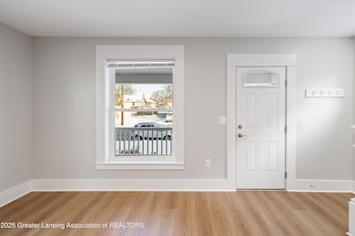 925 N Pine St, Lansing, MI 48906 - photo 3
