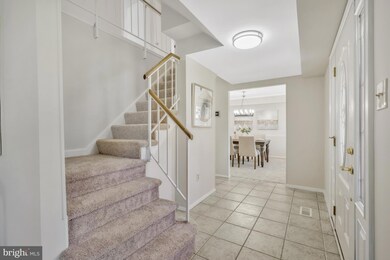 13160 Madonna Ln, Fairfax, VA 22033 - photo 7