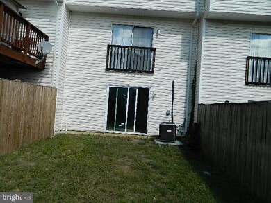 7445 Catterick Ct, Windsor Mill, MD 21244 - photo 6