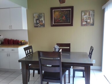 5348 Barrymore Dr unit 29, Oxnard, CA 93033 - photo 2