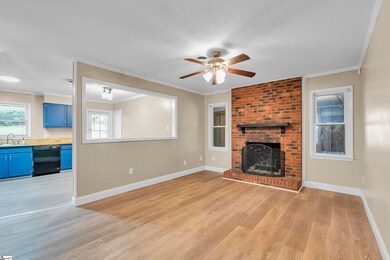 308 E Celestial Dr, Greer, SC 29651 - photo 6